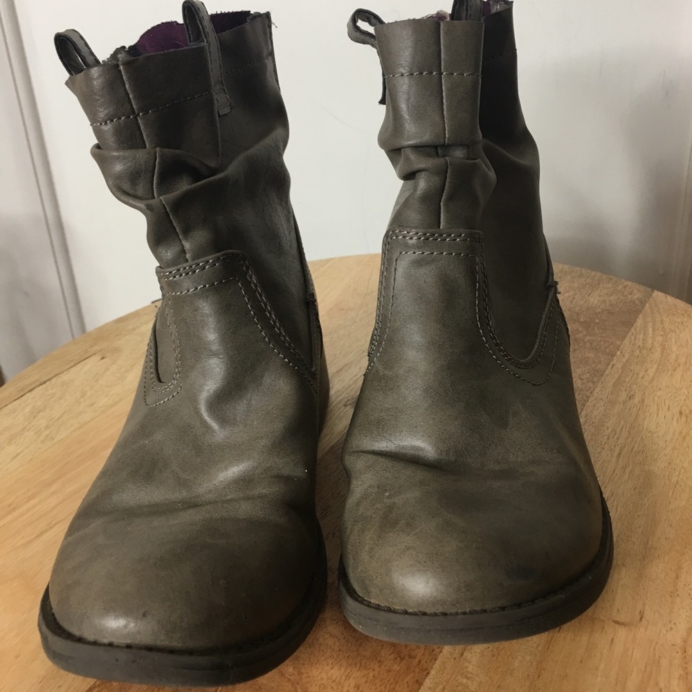 Gray booties - Picture 3 of 5